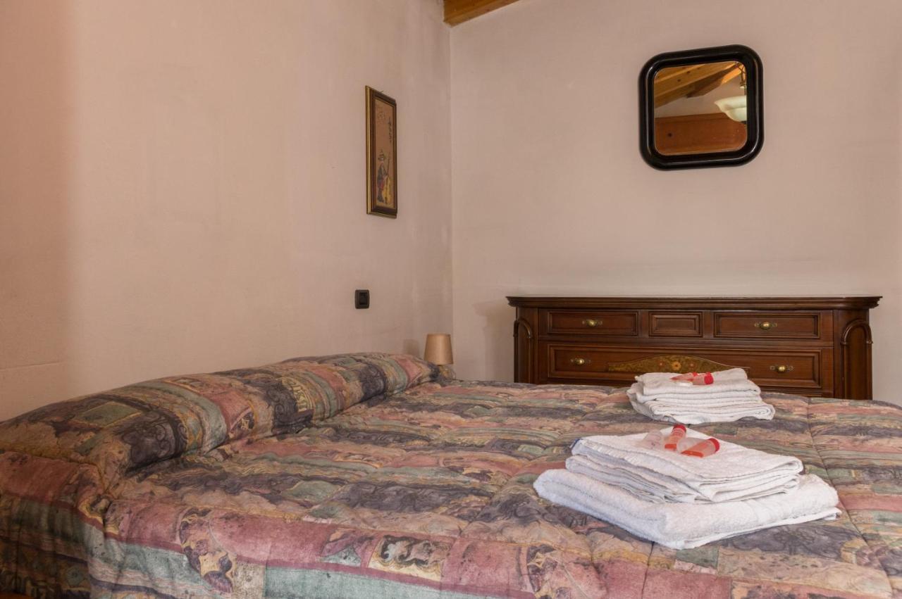 Goccia Di Resina #Sharingorobie Appartement Serina  Buitenkant foto