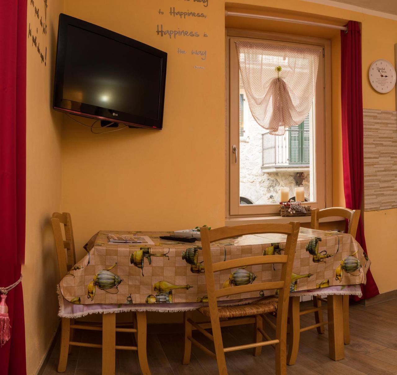 Goccia Di Resina #Sharingorobie Appartement Serina  Buitenkant foto