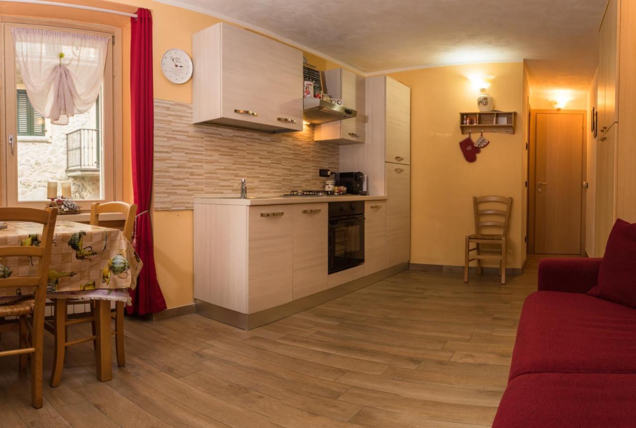 Goccia Di Resina #Sharingorobie Appartement Serina  Buitenkant foto
