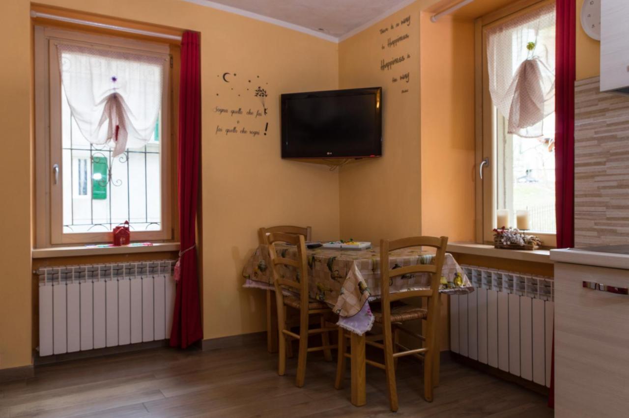 Goccia Di Resina #Sharingorobie Appartement Serina  Buitenkant foto